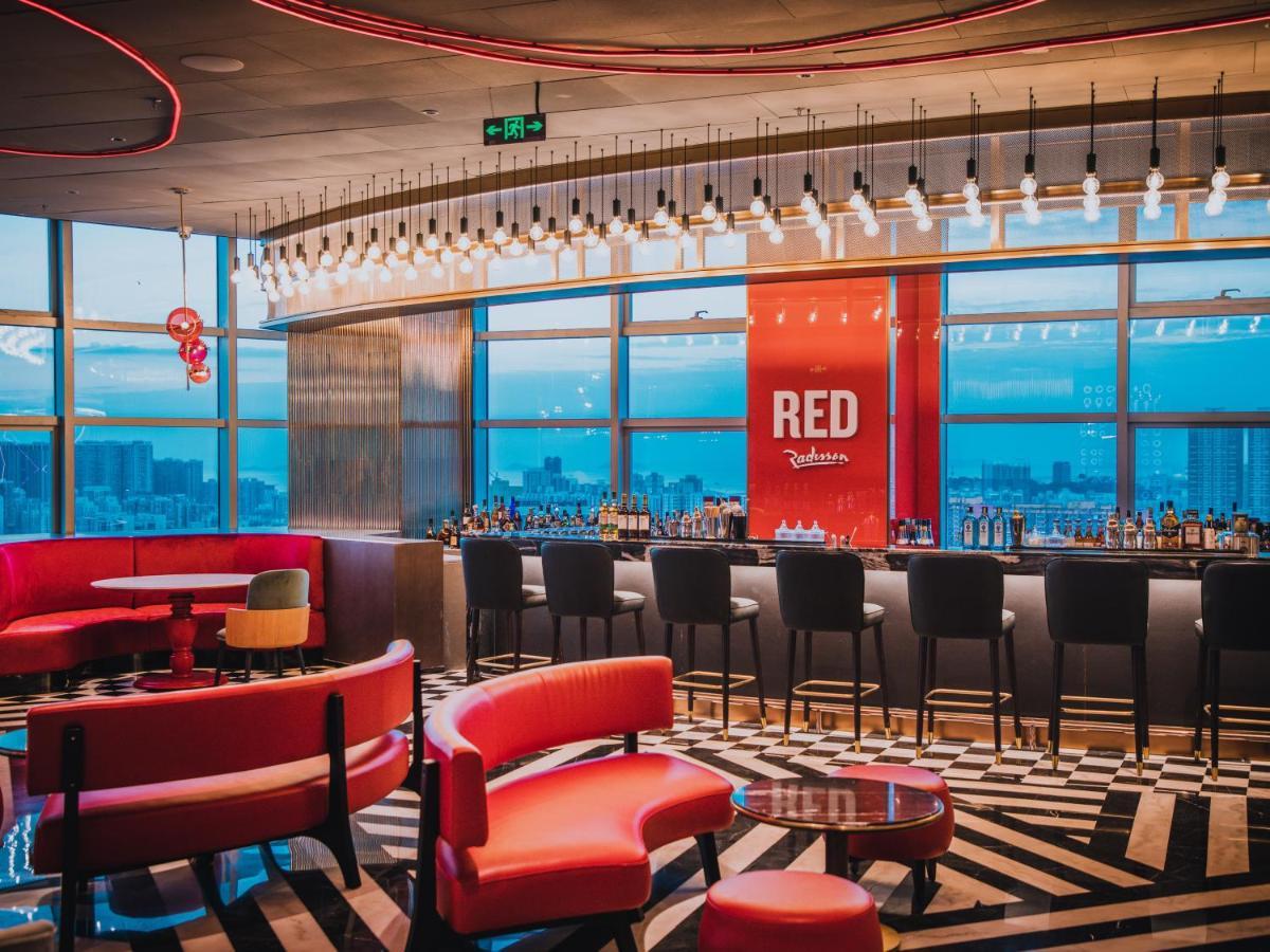 Radisson Red Hotel Zhuhai Gongbei Port Esterno foto