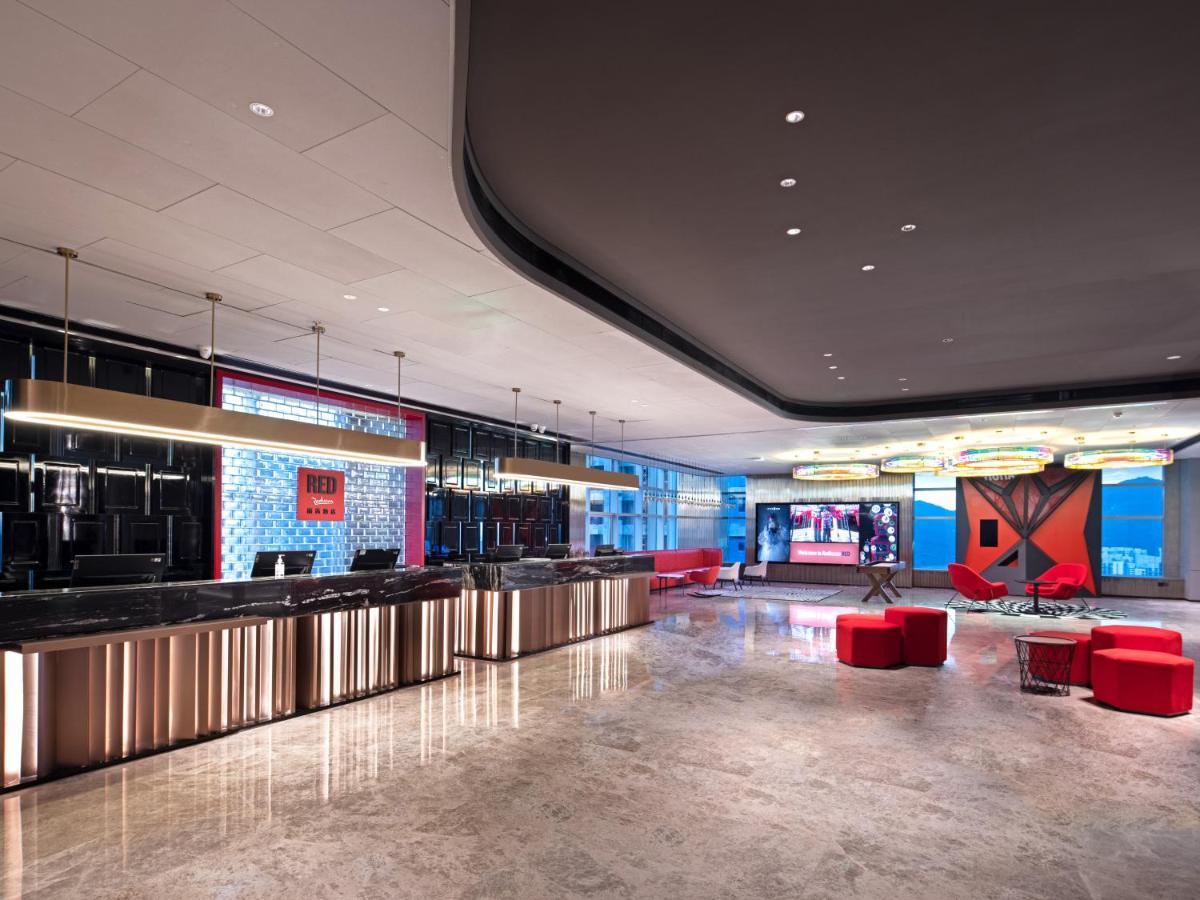 Radisson Red Hotel Zhuhai Gongbei Port Esterno foto