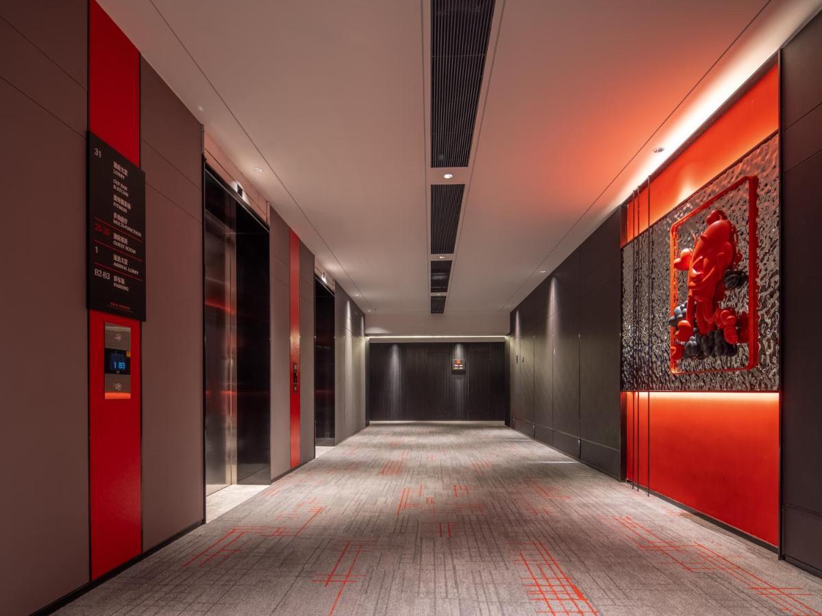 Radisson Red Hotel Zhuhai Gongbei Port Esterno foto