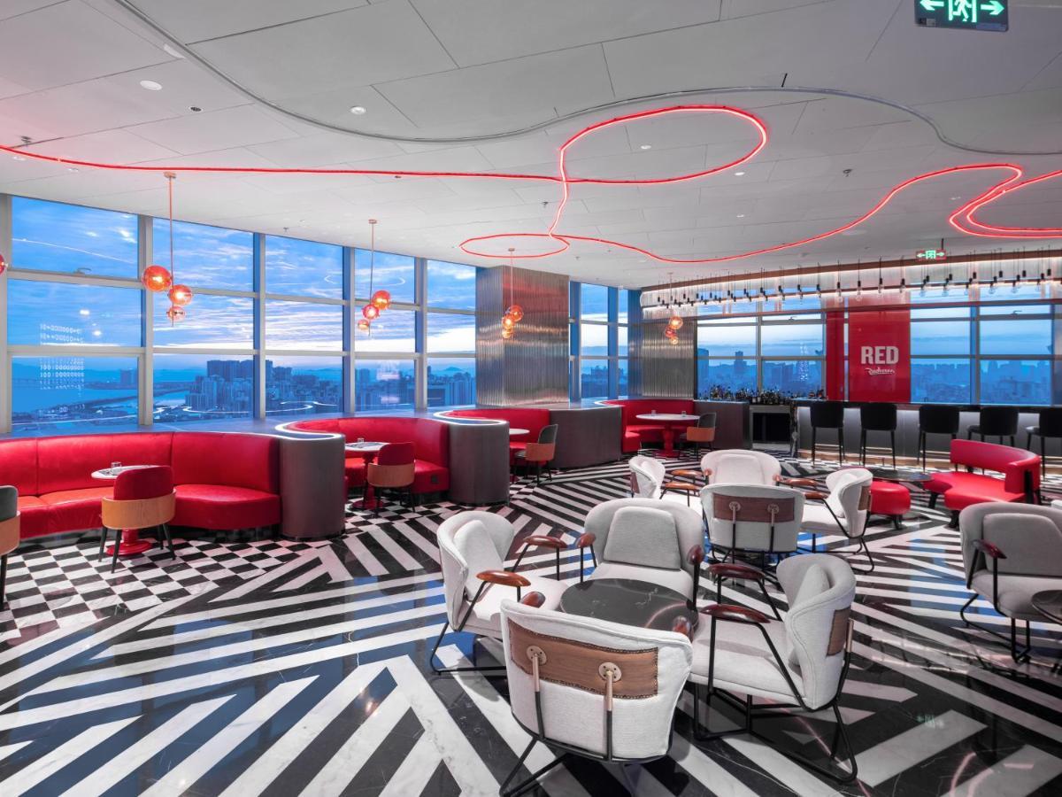 Radisson Red Hotel Zhuhai Gongbei Port Esterno foto