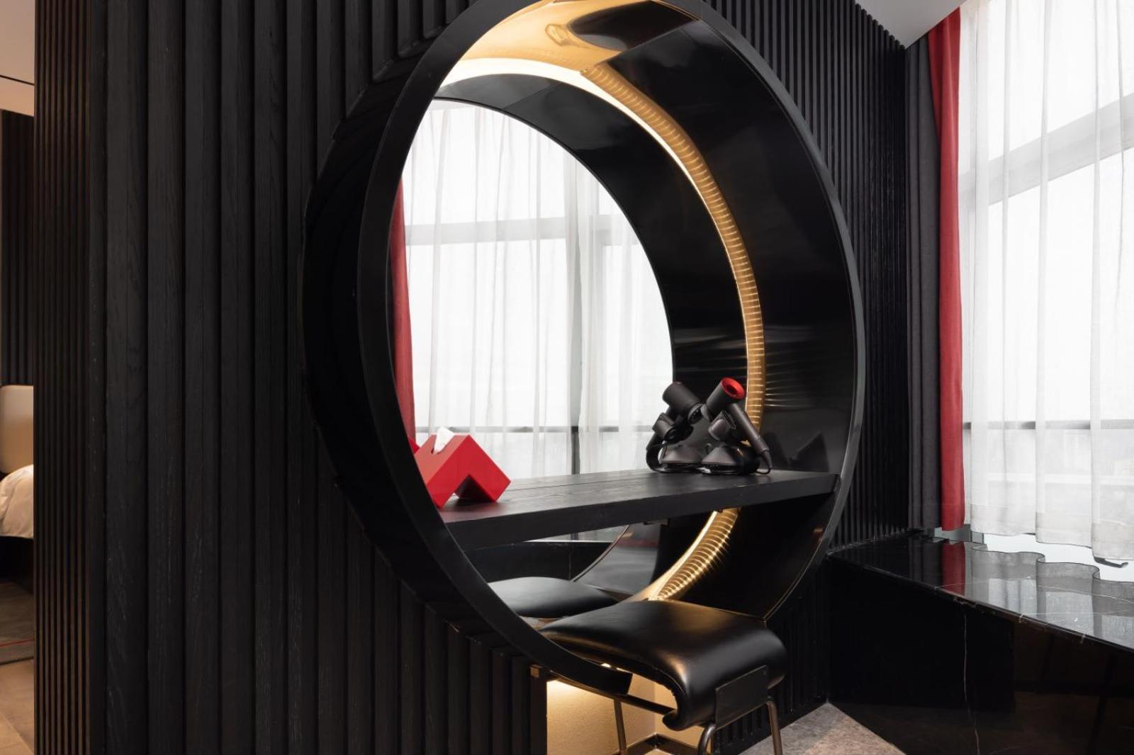 Radisson Red Hotel Zhuhai Gongbei Port Esterno foto